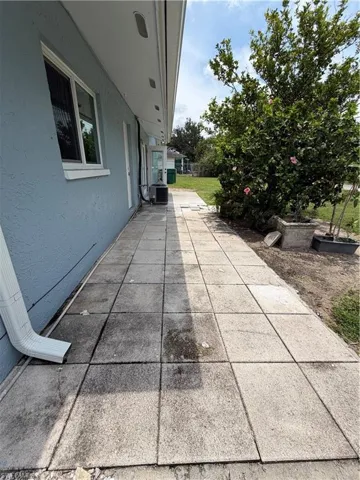 2601 47th Ter Sw B, Naples, Florida 34116