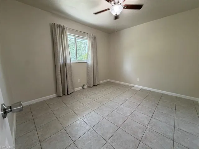2601 47th Ter Sw B, Naples, Florida 34116