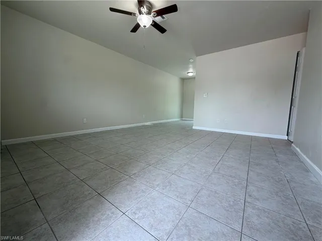 2601 47th Ter Sw B, Naples, Florida 34116