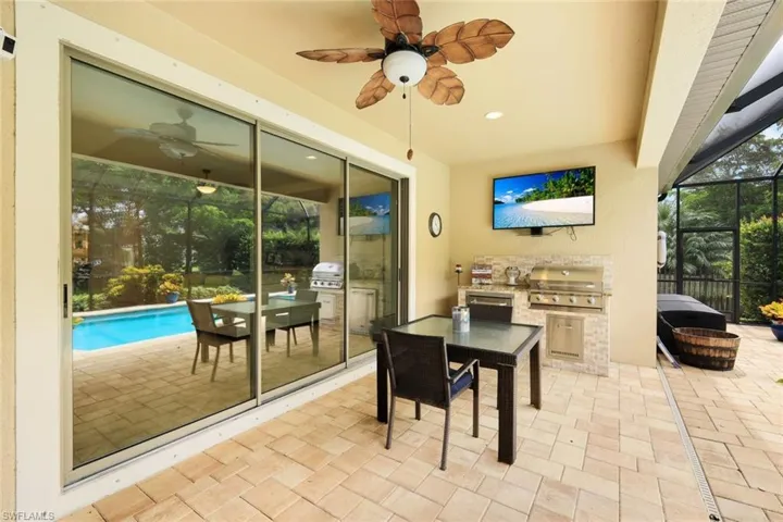 Covered lanai area