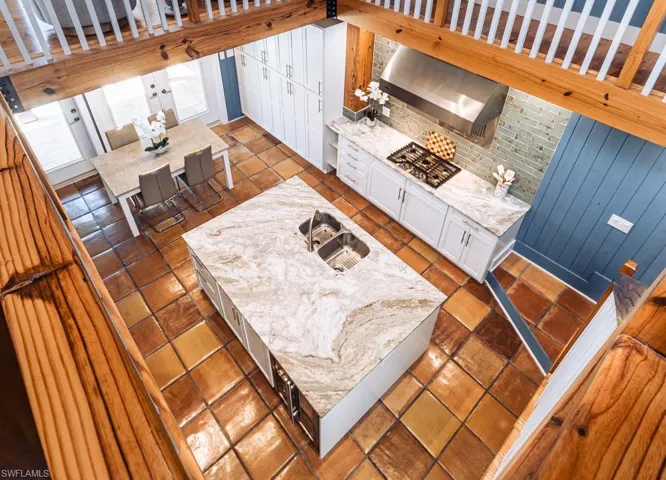 374 14th Ave S, Naples, Florida 34102