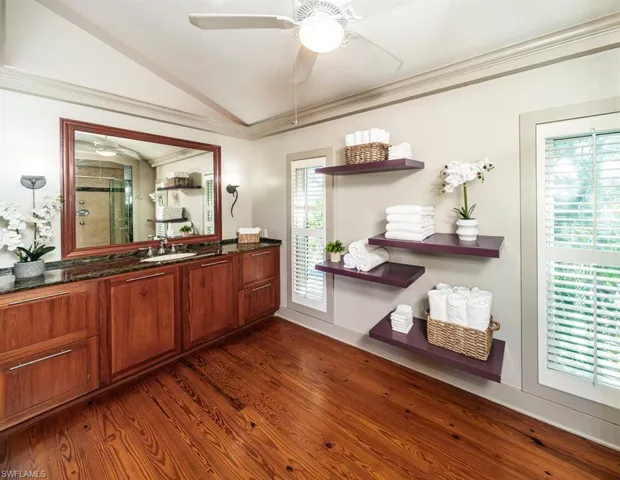 374 14th Ave S, Naples, Florida 34102