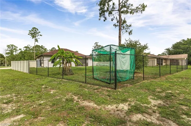 4504 16th St Ne, Naples, Florida 34120