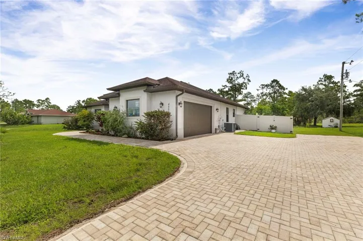 4504 16th St Ne, Naples, Florida 34120
