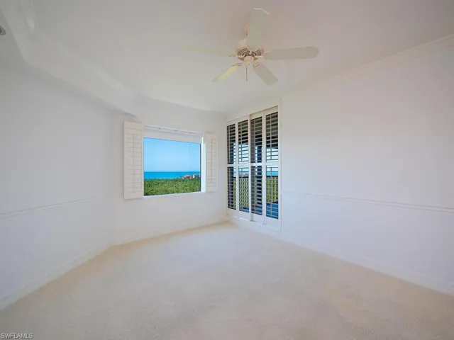 7425  Pelican Bay  BLVD, Naples, FL 34108