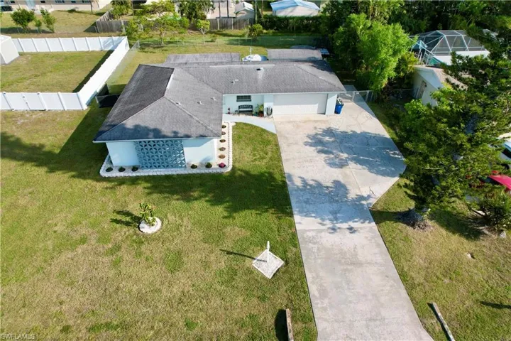2225 Woodland BLVD, FORT MYERS FL 33907