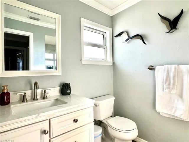 2225 Woodland BLVD, FORT MYERS FL 33907