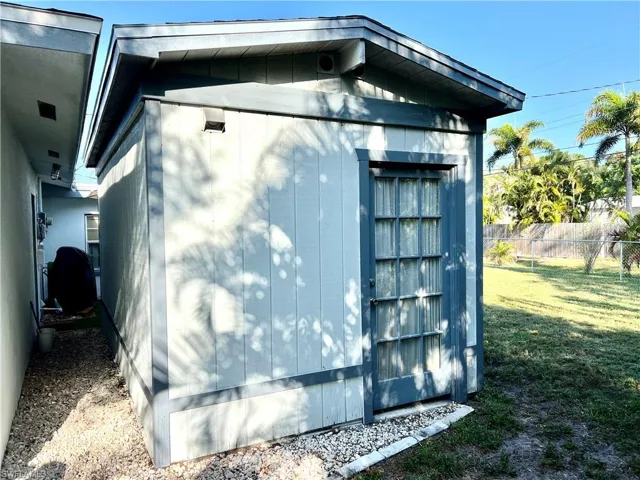 2225 Woodland BLVD, FORT MYERS FL 33907