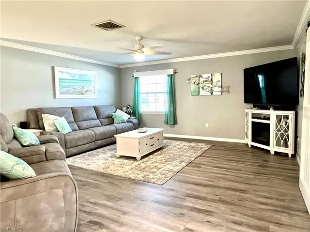2225 Woodland BLVD, FORT MYERS FL 33907