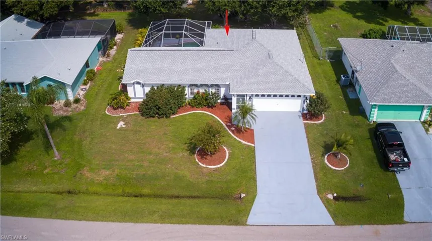 Birds eye view of property
