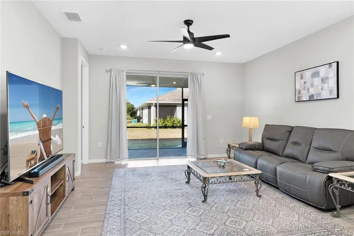 1265  Enbrook  LOOP, Naples, FL 34114