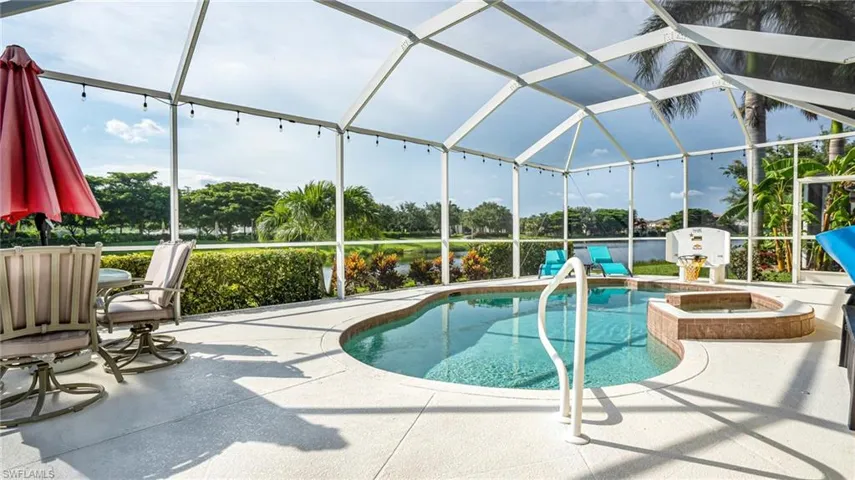 Pool with hot tub