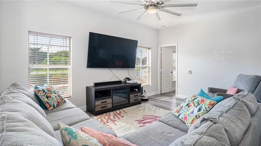 2374 Verdmont Ct, Cape Coral Fl 33991
