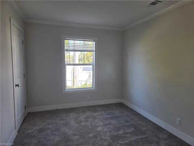 101  Oak  LN, Fort Myers, FL 33908