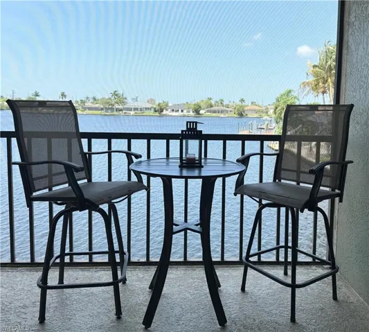 Sit and enjoy your cup of coffee with astounding views.