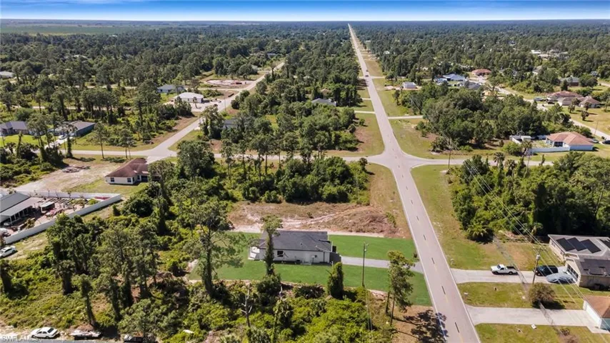 347 Columbus Blvd, Lehigh Acres, Florida 33974
