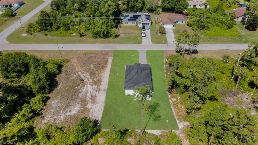 347 Columbus Blvd, Lehigh Acres, Florida 33974