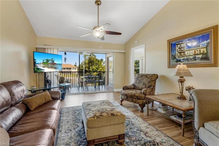 2050 Crown Pointe BLVD # 214, NAPLES FL 34112