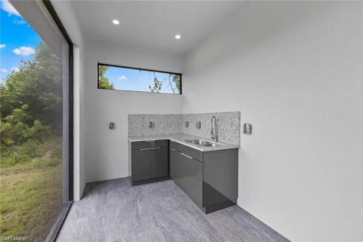 2513 13th St Sw, Lehigh Acres, Florida 33976