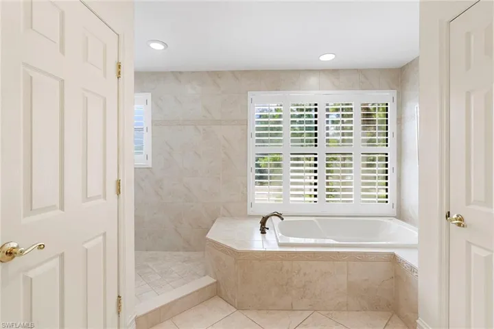 5731 Cypress Hollow Way, Naples, Florida 34109