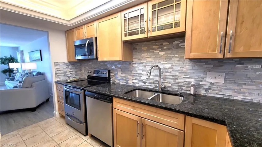 4405 Country Club BLVD # C203, CAPE CORAL FL 33904