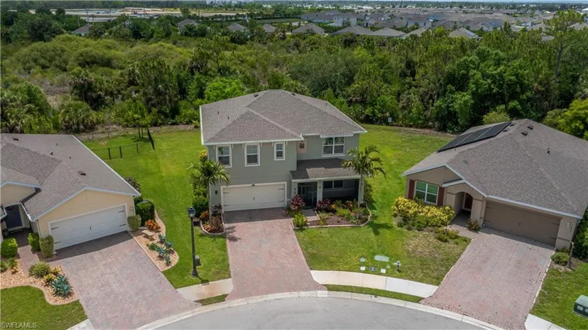 Quiet cul-desac street with only a handful of homes.