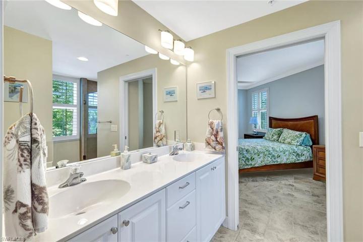 Jack and Jill Bath between Guest Bedrooms