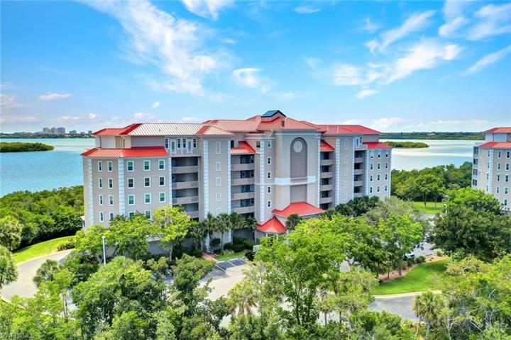 Vintage Bay Condo