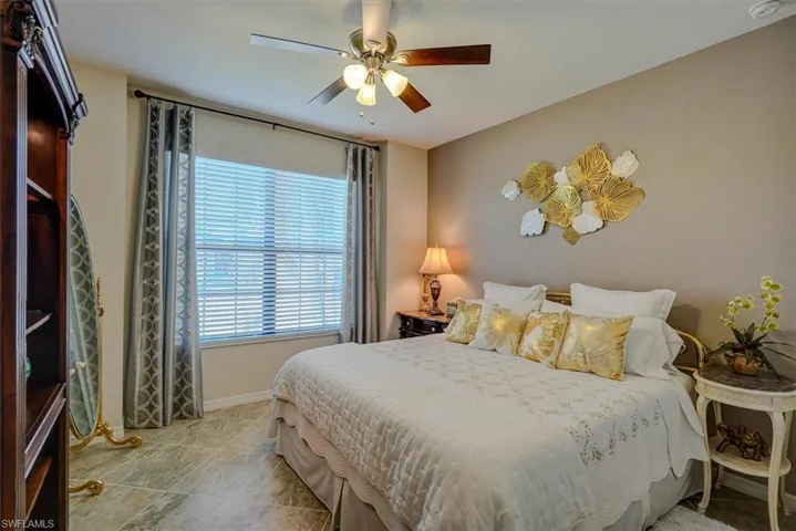 Bedroom with ceiling fan