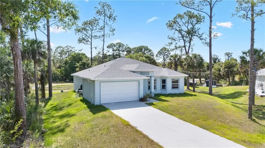 629  Loleta  CT, Lehigh Acres, FL 33972