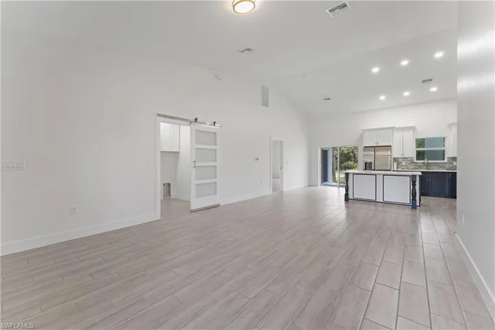 629  Loleta  CT, Lehigh Acres, FL 33972