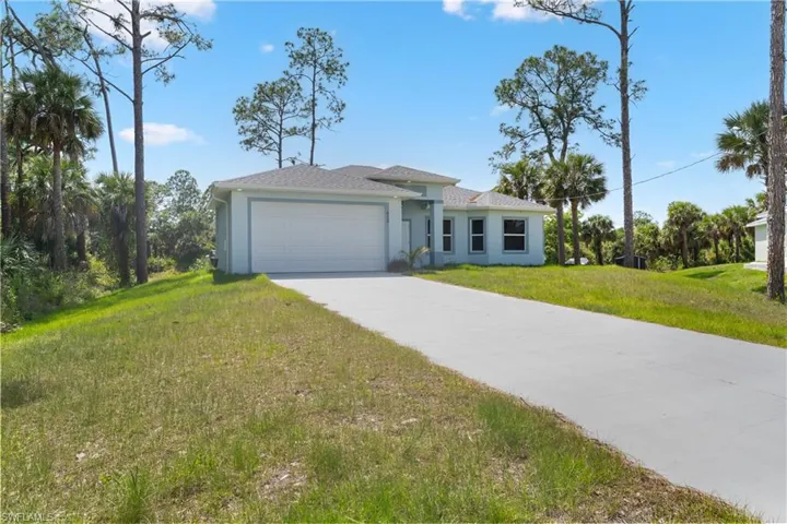 629  Loleta  CT, Lehigh Acres, FL 33972