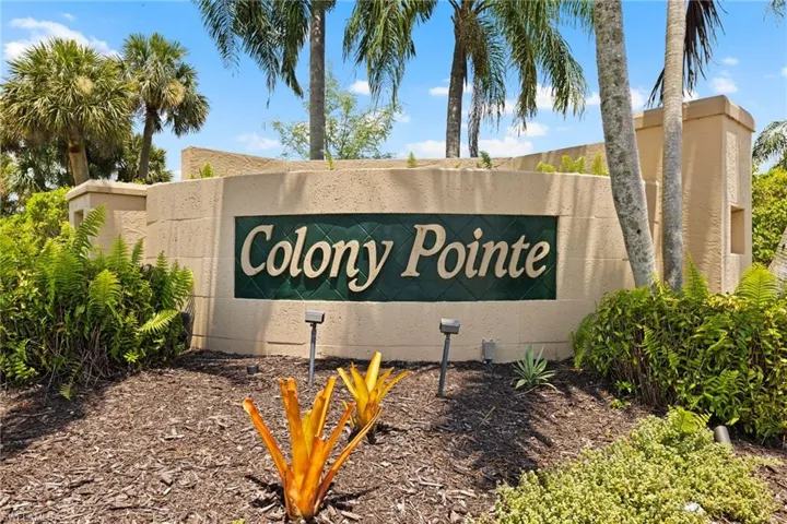 7810  Cameron  CIR, Fort Myers, FL 33912
