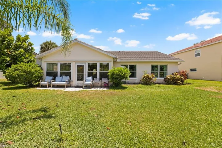 7810  Cameron  CIR, Fort Myers, FL 33912