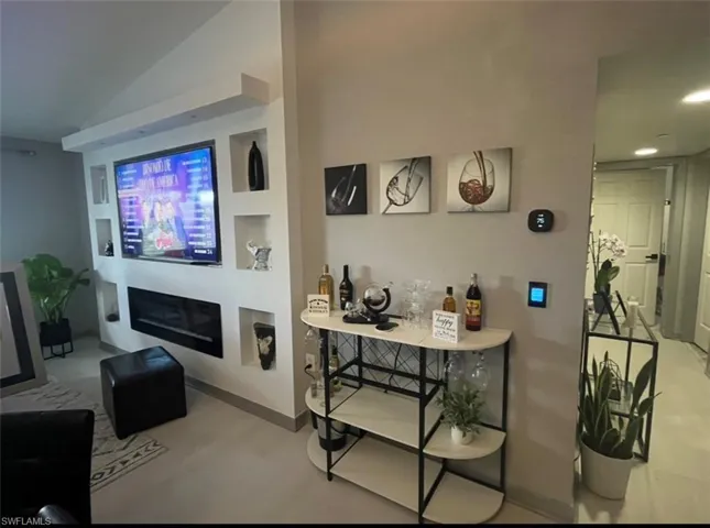 8274 Key Royal Cir 1033, Naples, Florida 34119