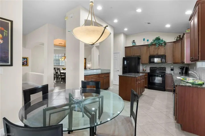 12831  Carrington  CIR, Naples, FL 34105