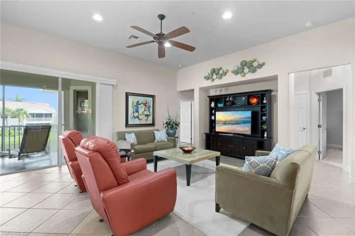 12831  Carrington  CIR, Naples, FL 34105