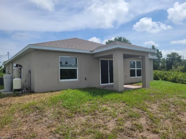 3303 75th St W, Lehigh Acres, Florida 33971