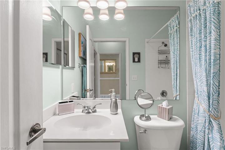 2nd bath offers a shower/tub combo with a single vanity.