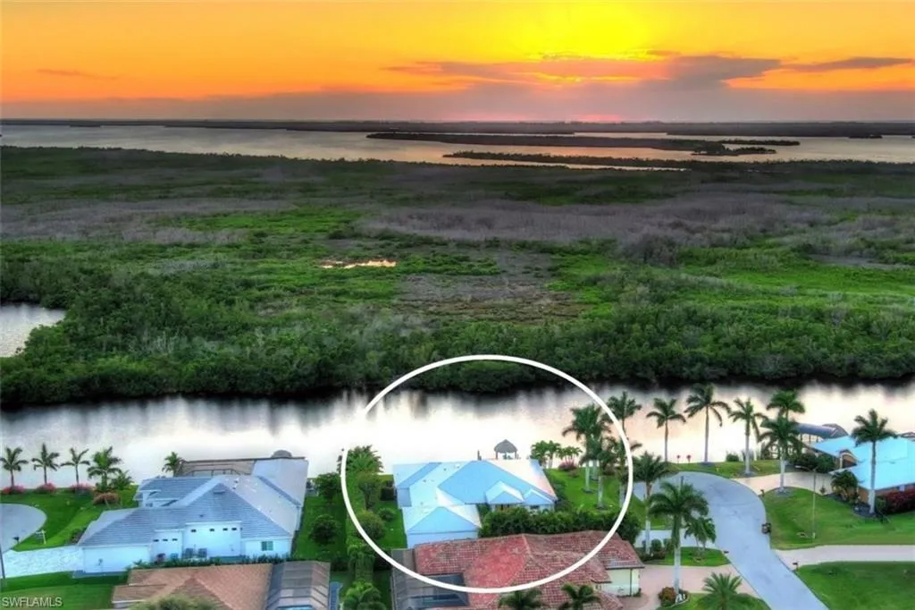 2906 29th TER, Cape Coral, FL 33914,224029851