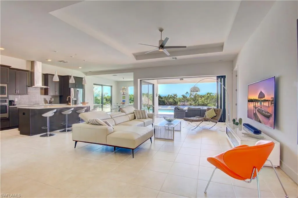 2906 29th TER, Cape Coral, FL 33914,224029851