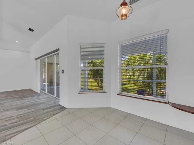 Breakfast Nook