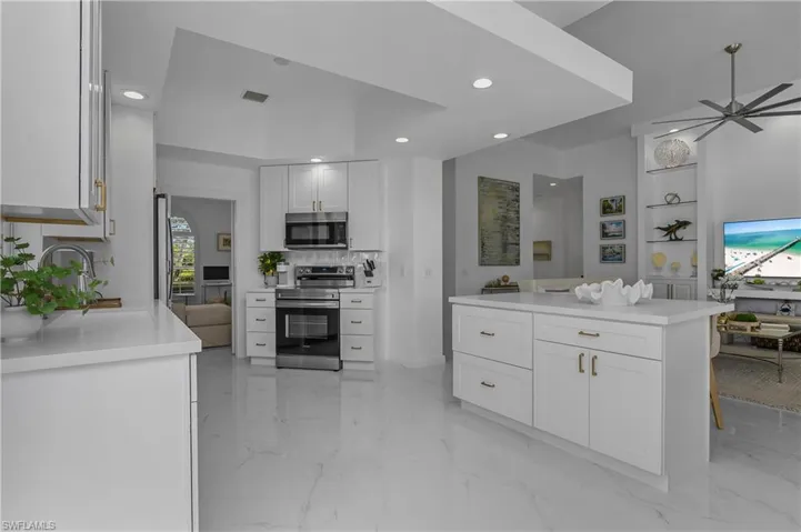 7734 Tommasi Ct, Naples, Florida 34114