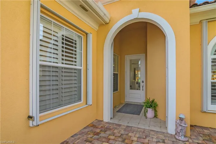 7734 Tommasi Ct, Naples, Florida 34114