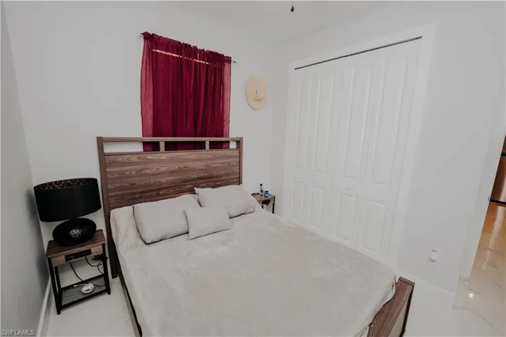 Mother-in-law suit Bedroom with a closet