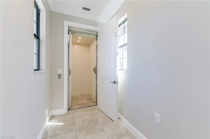 Private Elevator