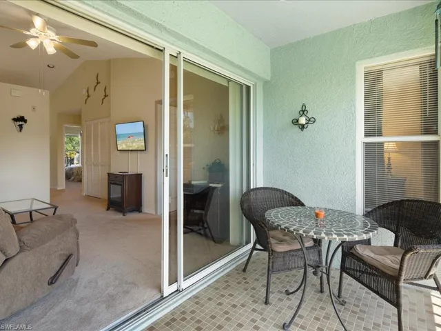 185  Grand Oaks  WAY, Naples, FL 34110