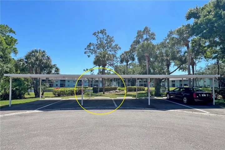 185  Grand Oaks  WAY, Naples, FL 34110