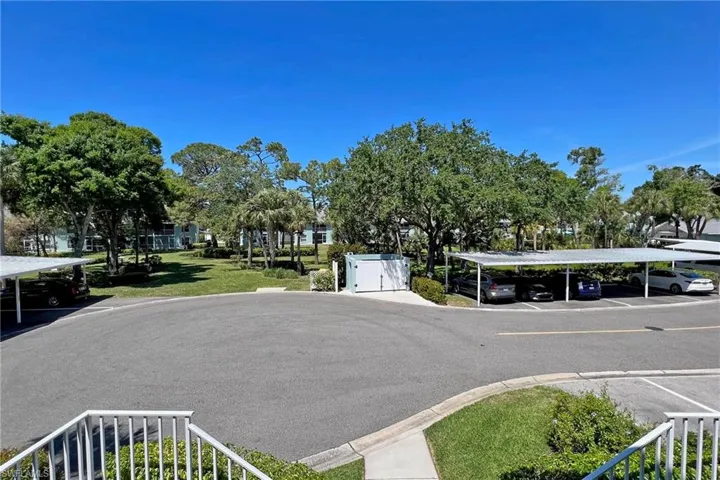185  Grand Oaks  WAY, Naples, FL 34110
