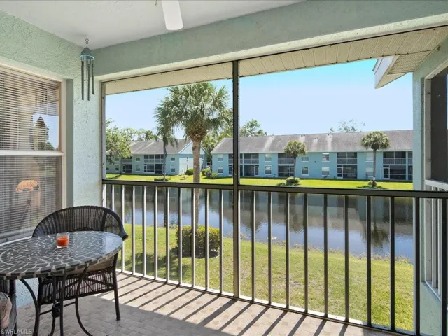 185  Grand Oaks  WAY, Naples, FL 34110